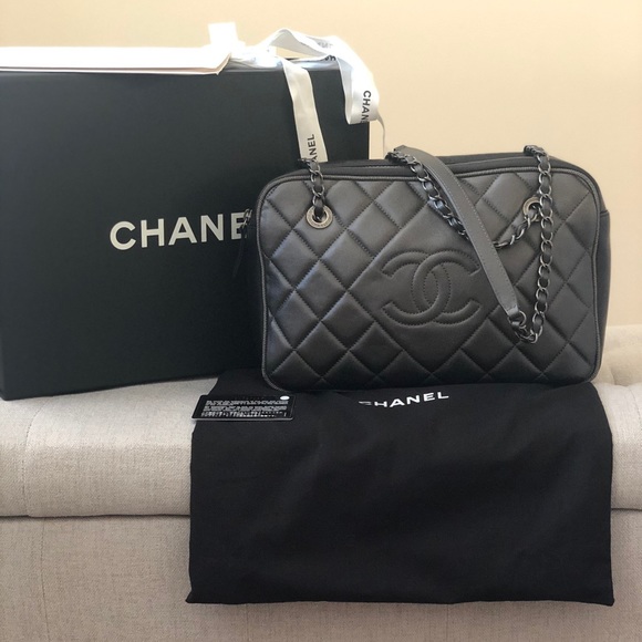 SOLD 🌟Chanel Camara Bag - Picture 2 of 8
